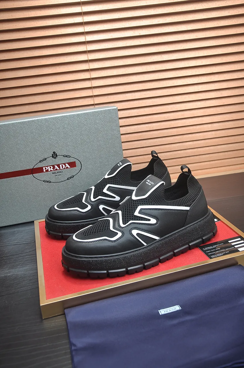 Men's shoes 💰620💶【PRADA】Top original, new season, high quality original goods, top imported calfskin with original imported glue, imported cowhide inside with original cowhide feet, original outsole! Quality guaranteed! Code 38-45 (45 customized)